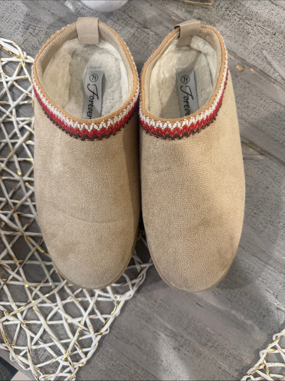 Uggs look alike 😊 very comfortable